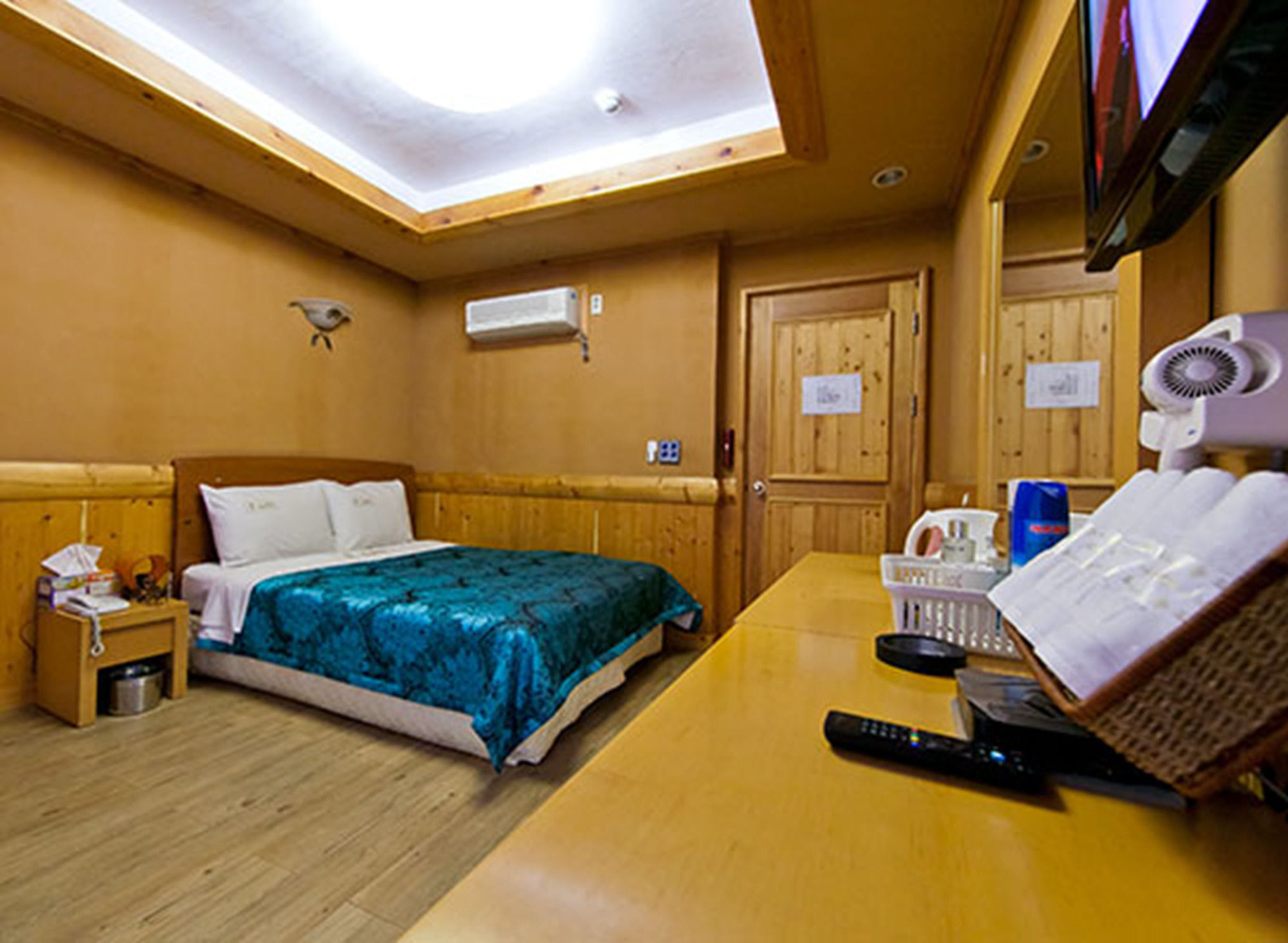 Drama Motel ボリョン エクステリア 写真
