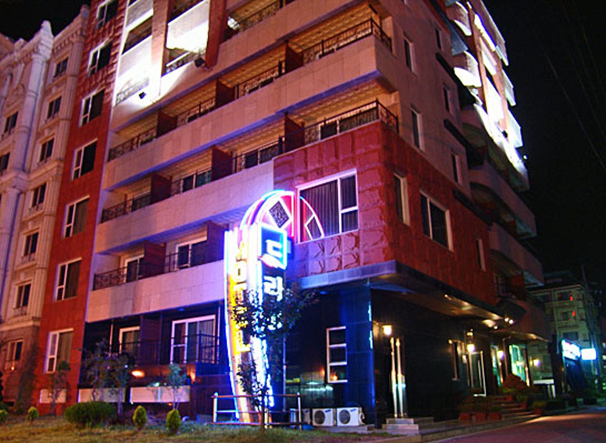 Drama Motel ボリョン エクステリア 写真